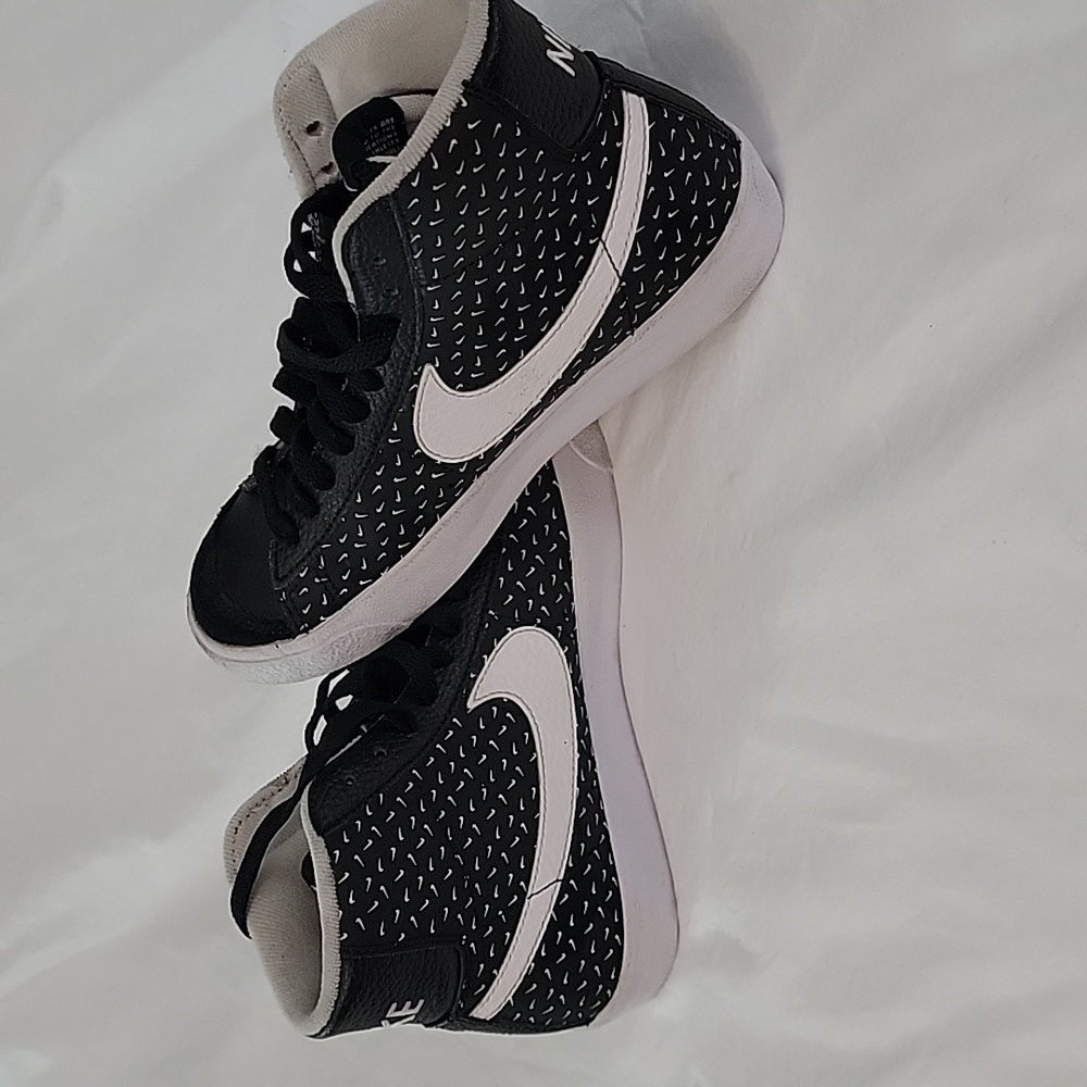 NIKE Blazer Mid 77 youth 4.5